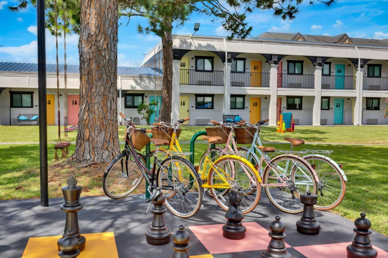 Hotel Mccoy - Art, Libations, Pool Society College Station Ngoại thất bức ảnh